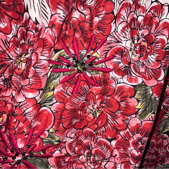 Anthropologie A-Line Skirt B&W to Red Floral Print. Lined. Black Lace Detail 6 - Picture 9 of 12